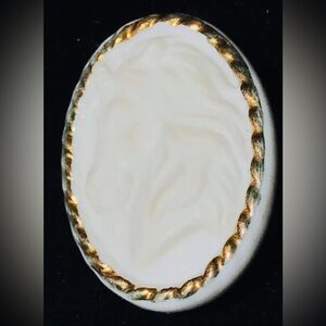 rare vintage unicorn cameo brooch , 1980’s vintage unicorn Brooch